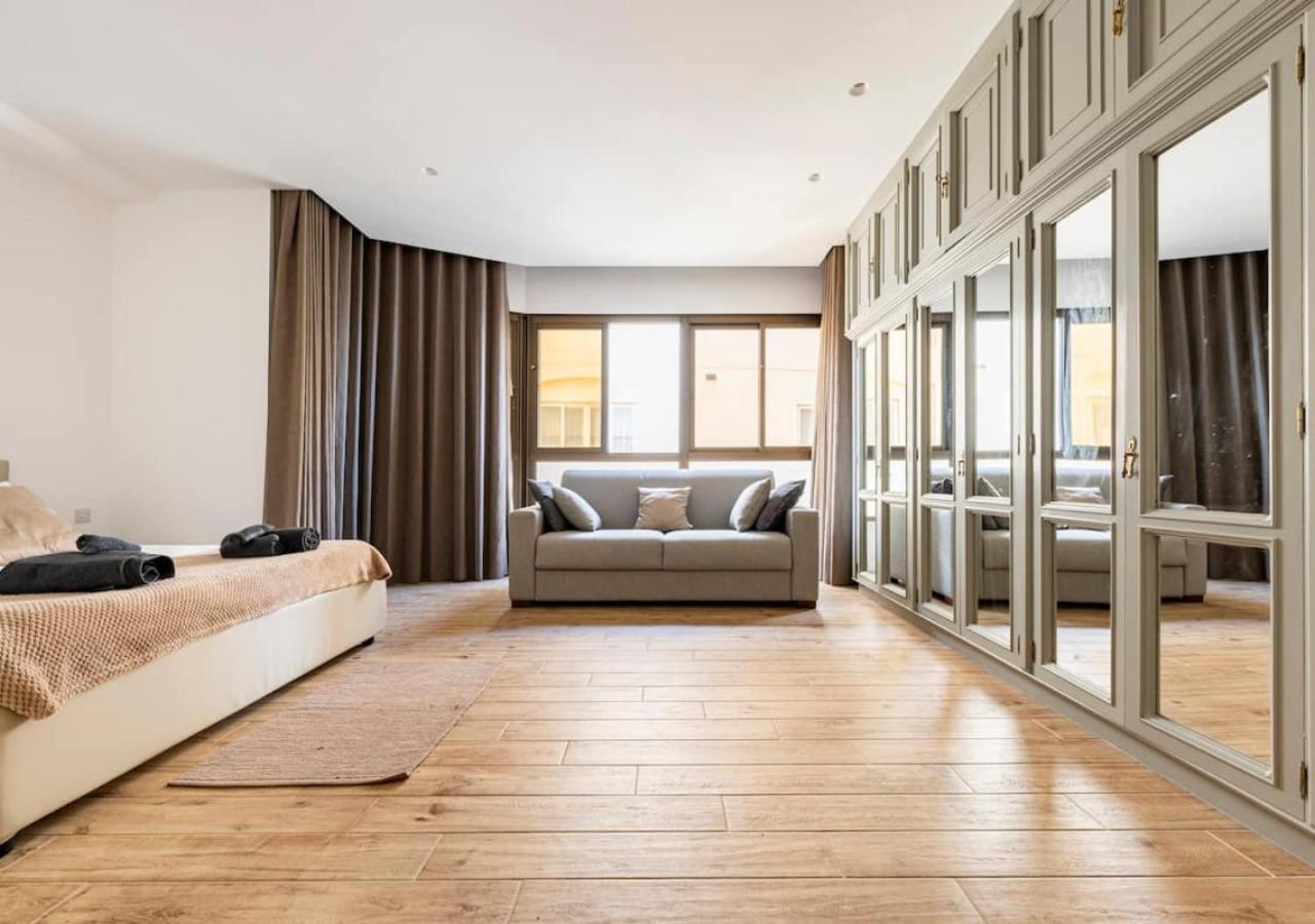Sea View Luxury Haven Living & 3Bedrooms Seafront Sliema Kültér fotó